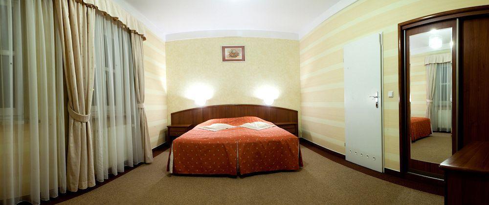 Comfortbiznes Pruszków Extérieur photo