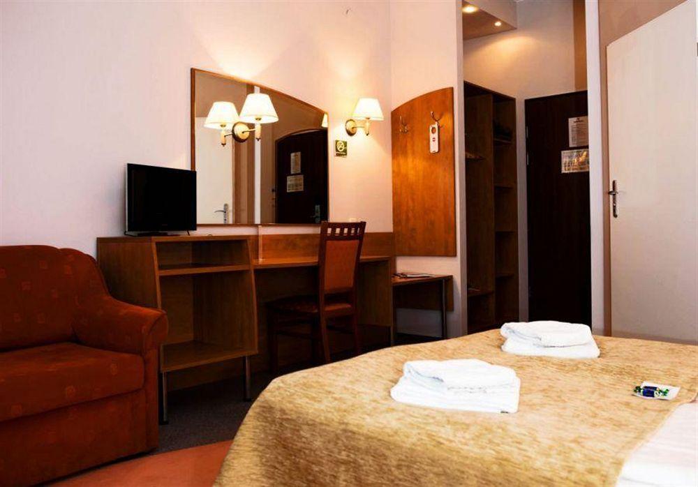 Comfortbiznes Pruszków Extérieur photo