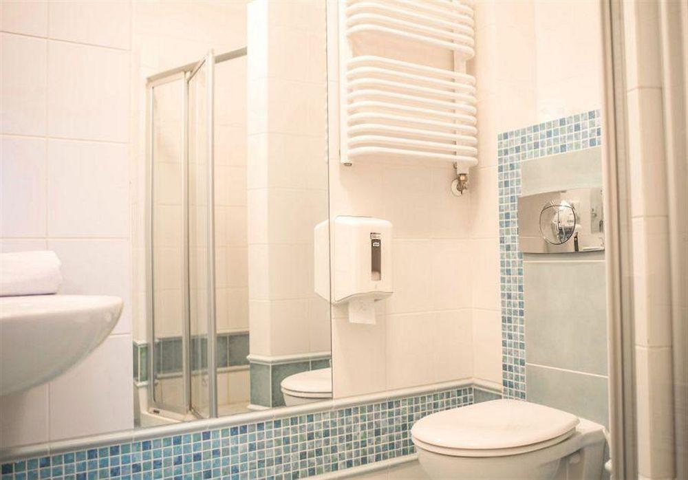 Comfortbiznes Pruszków Extérieur photo