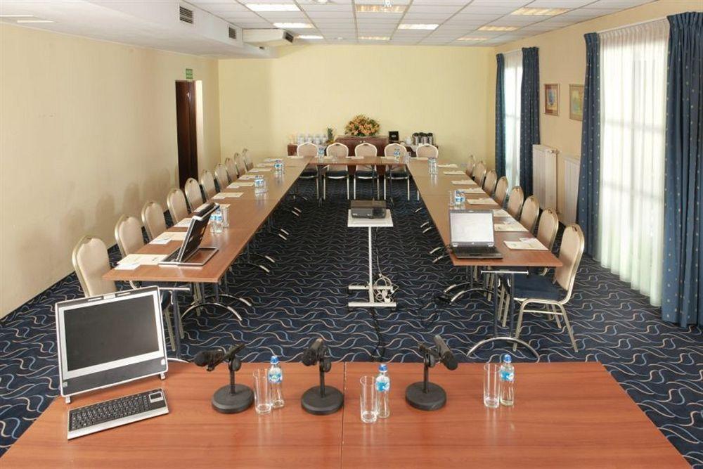 Comfortbiznes Pruszków Extérieur photo