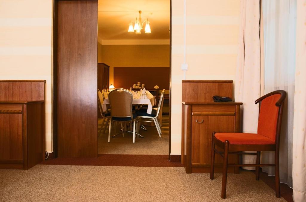 Comfortbiznes Pruszków Extérieur photo