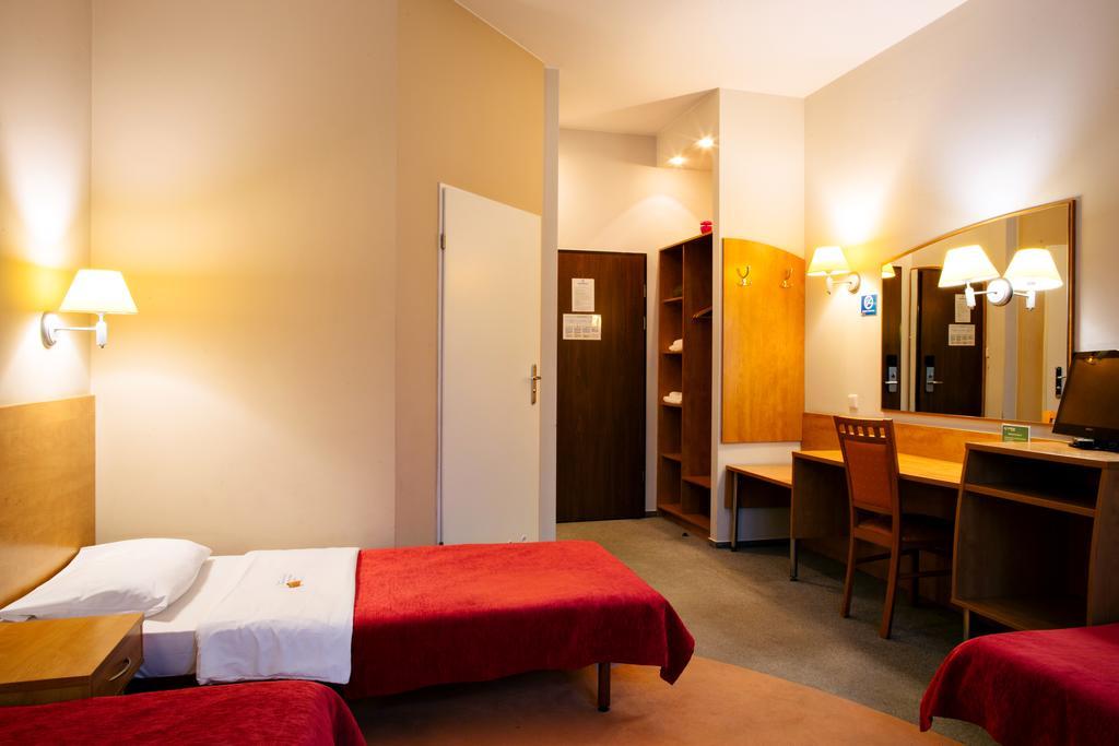 Comfortbiznes Pruszków Extérieur photo