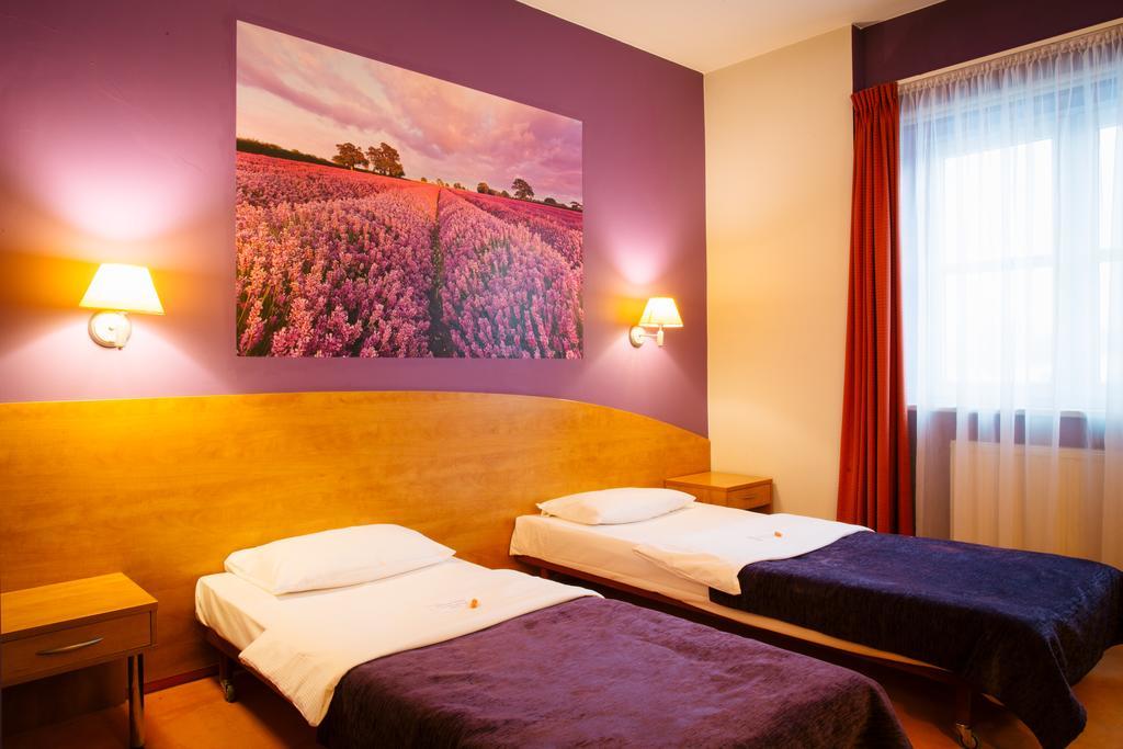 Comfortbiznes Pruszków Extérieur photo
